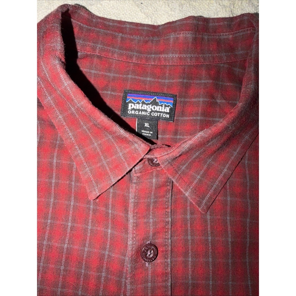 Patagonia button down Long Sleeve Plaid Red Men's XL 100% Organic Cotton - Picture 2 of 11